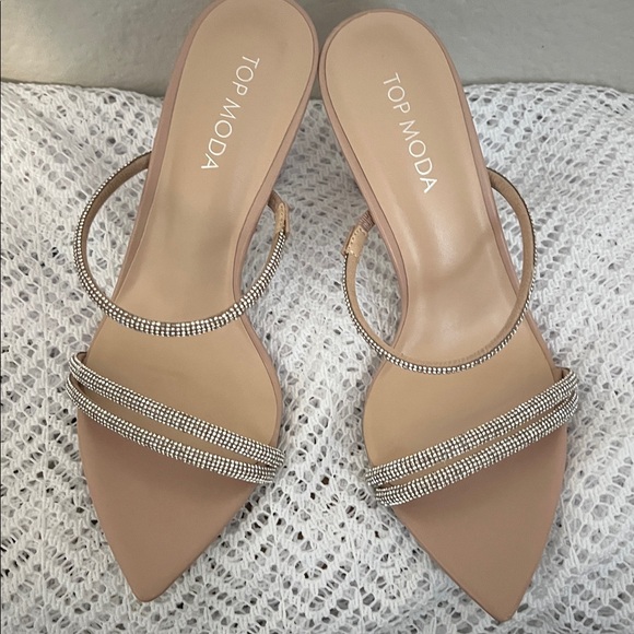 NWT TOP Moda Nude Rhinestone Heels - Picture 2 of 8